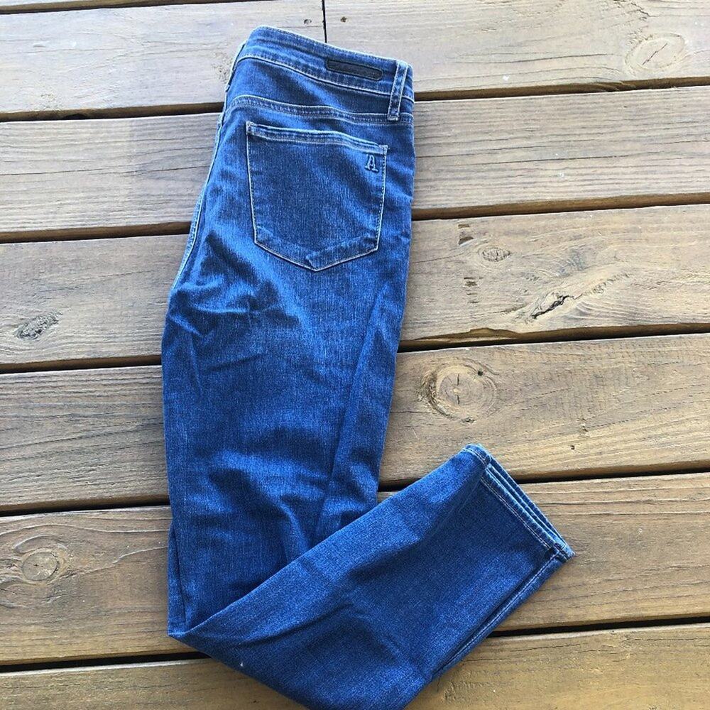 Articles of Society Heather High Rise Worn Blue Straight Jeans 29
